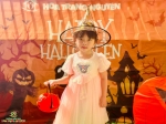 Lạc trong xứ sở Halloween đầy màu sắc của Hoa Trạng Nguyên